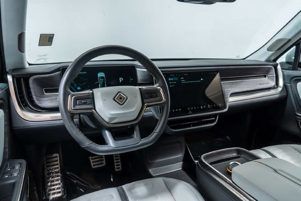 Used 2023 Rivian R1S Launch Edition Quad AWD/4WD image 14