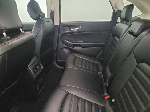 Used 2019 Ford Edge SEL w/ Equipment Group 201A AWD/4WD image 18