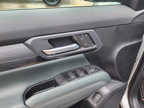 New 2026 GMC Terrain AT4 w/ Convenience Package III image 14