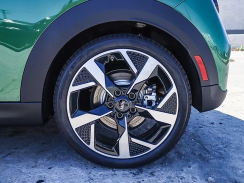 New 2027 MINI Cooper 2-Door Hardtop FWD image 12