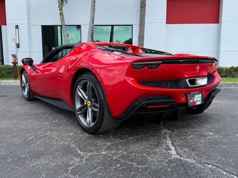 Used 2024 Ferrari 296 GTS RWD image 15