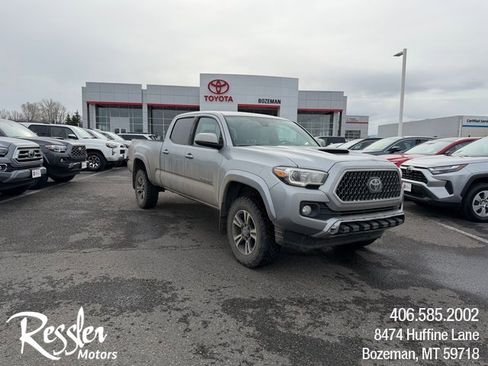 Used 2019 Toyota Tacoma TRD Sport image 1