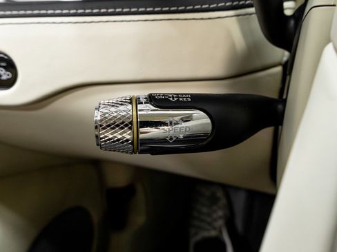 Used 2021 Bentley Flying Spur W12 image 63