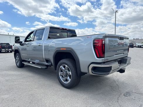 New 2026 GMC Sierra 2500 SLT w/ SLT Premium Package AWD/4WD image 4