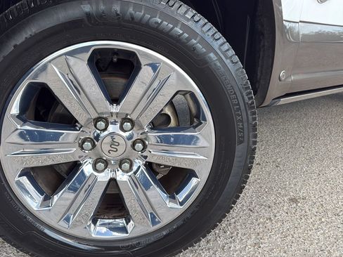 Used 2018 Ford F150 King Ranch w/ Equipment Group 601A Luxury AWD/4WD image 29
