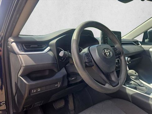 Used 2020 Toyota RAV4 XLE w/ Convenience Package image 11