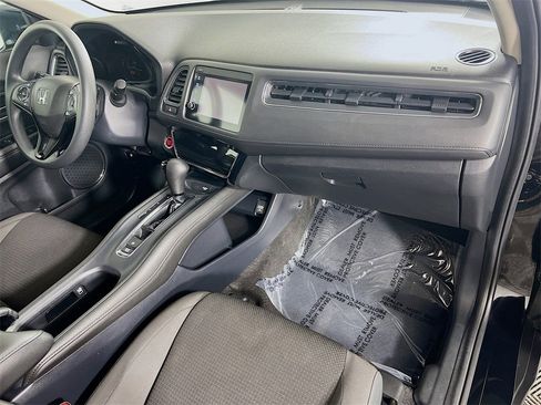 Used 2020 Honda HR-V EX image 28