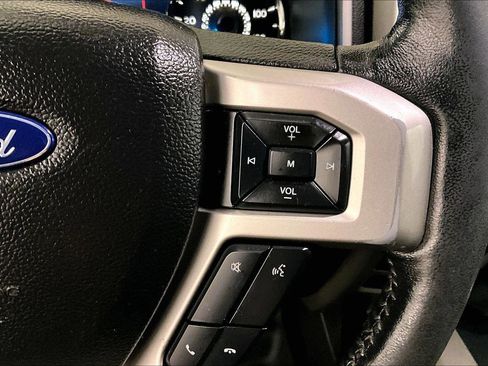 Used 2018 Ford F150 Lariat w/ Equipment Group 502A Luxury image 19