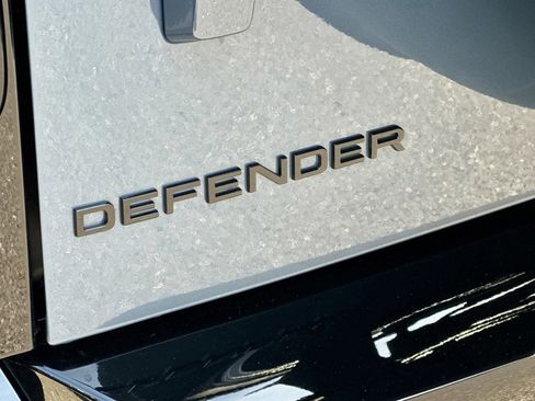 New 2026 Land Rover Defender 110 X-Dynamic SE AWD/4WD image 26