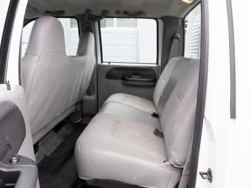 Used 2007 Ford F350 XL image 11