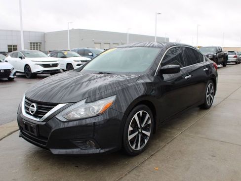 Used 2018 Nissan Altima 2.5 SR image 3