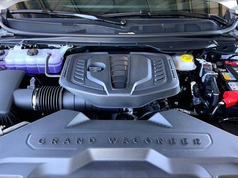 New 2026 Jeep Grand Wagoneer Limited AWD/4WD image 10