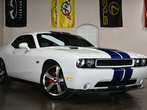 Used 2011 Dodge Challenger SRT8 w/ SRT Option Group II image 3