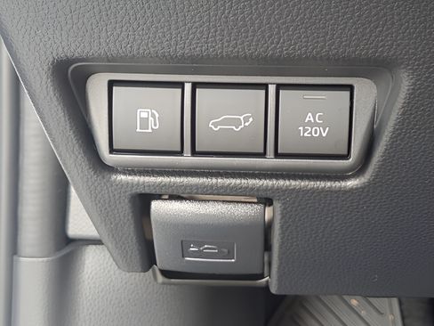 New 2026 Toyota Prius Plug-In Hybrid FWD image 23