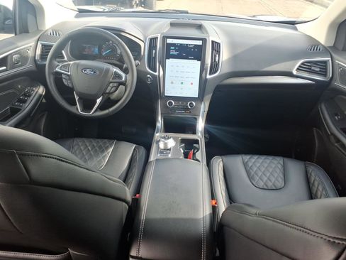 Certified 2024 Ford Edge Titanium image 10