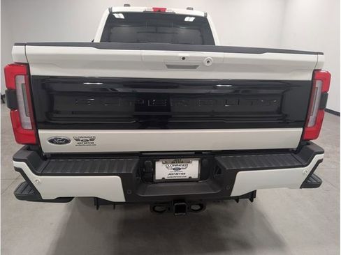 Used 2026 Ford F250 Platinum image 10