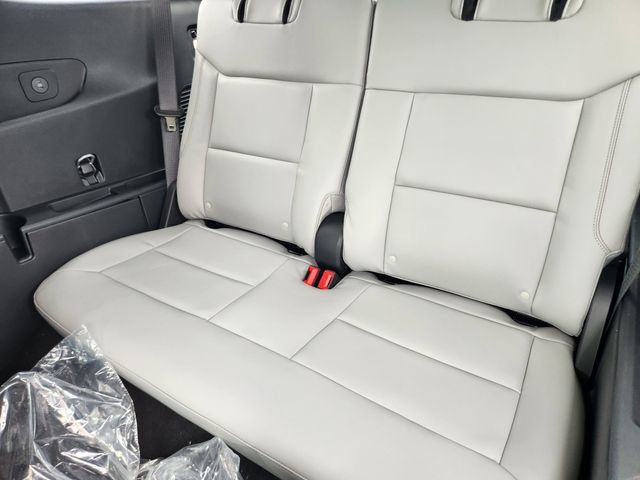 New 2026 Ford Explorer Active w/ Active Comfort Package RWD image 31