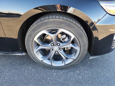 Used 2023 Chevrolet Malibu LT image 9