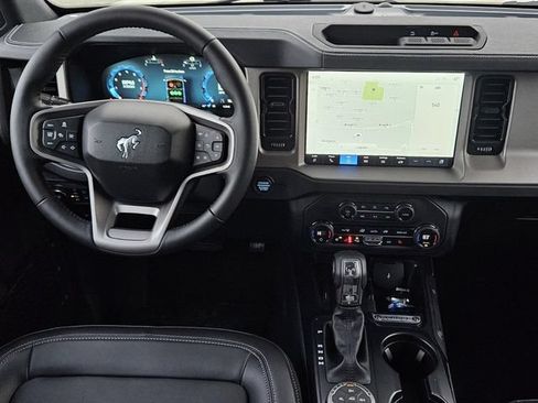 New 2025 Ford Bronco Outer Banks AWD/4WD image 14