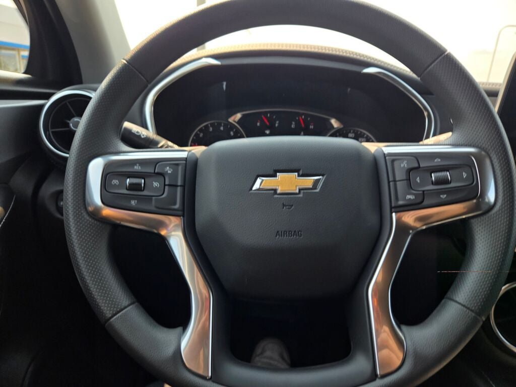 New 2026 Chevrolet Blazer LT w/ Convenience Package AWD/4WD image 28