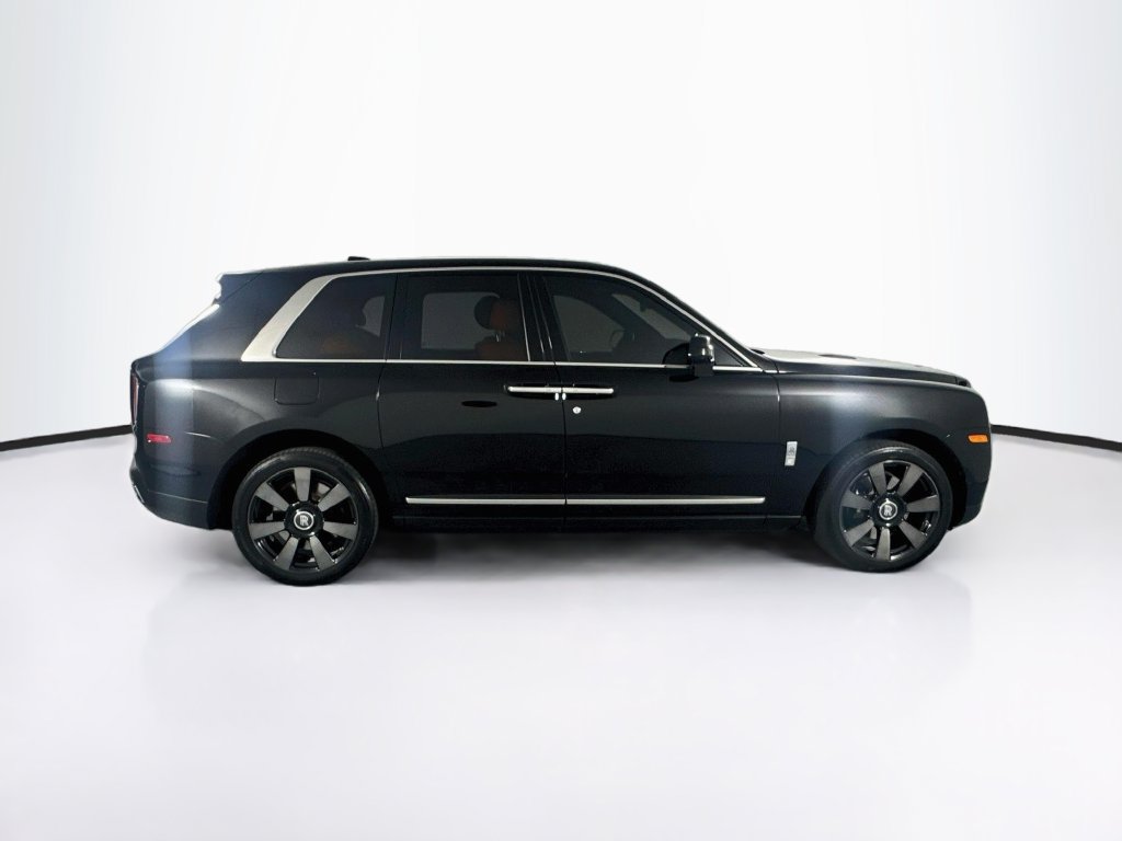 Used 2023 Rolls-Royce Cullinan AWD/4WD image 4