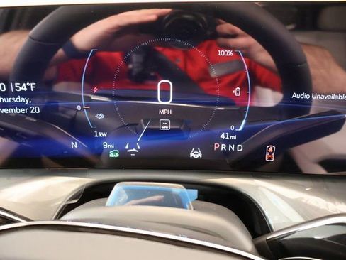 New 2026 Cadillac Vistiq Sport image 16