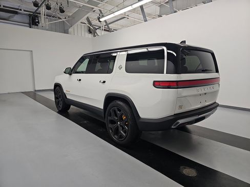 Used 2024 Rivian R1S Adventure image 3