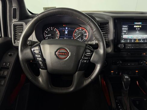 Used 2023 Nissan Frontier PRO-4X w/ Pro Convenience Package image 13