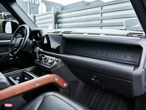 Used 2023 Land Rover Defender 110 X AWD/4WD image 45
