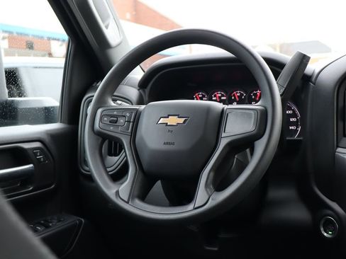 Used 2024 Chevrolet Silverado 2500 Custom w/ Custom Value Package image 45