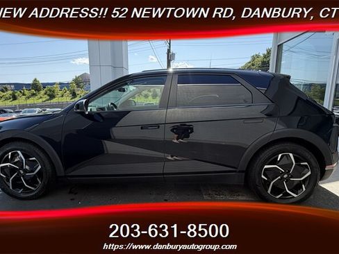 Used 2024 Hyundai Ioniq 5 SE RWD image 2