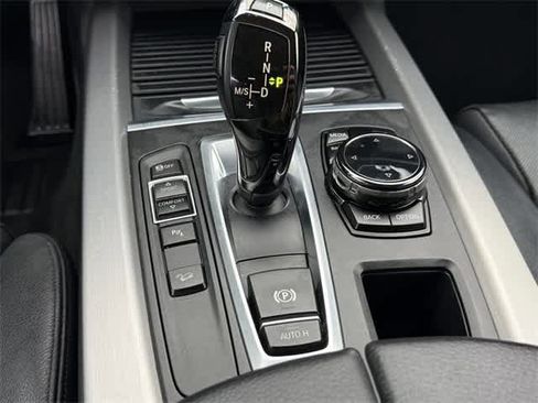 Used 2015 BMW X5 xDrive50i image 17