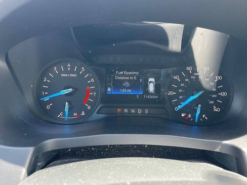 Used 2019 Ford Explorer XLT AWD/4WD image 17