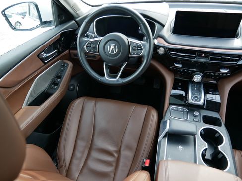 Certified 2023 Acura MDX SH-AWD w/ Technology Package image 9