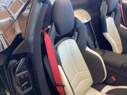 Used 2023 Chevrolet Corvette Stingray Premium Conv w/ Z51 Performance Package RWD image 16