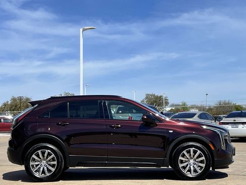 Used 2020 Cadillac XT4 Sport image 3