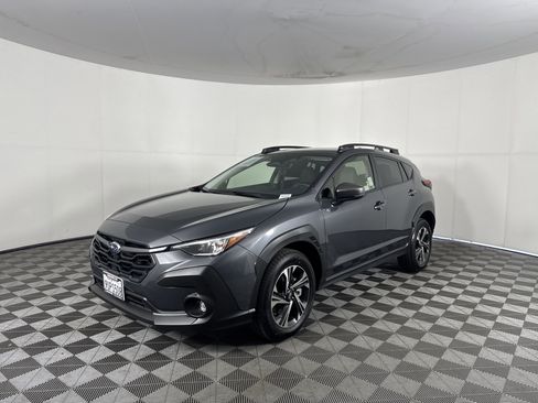 Used 2025 Subaru Crosstrek 2.0i Premium image 7