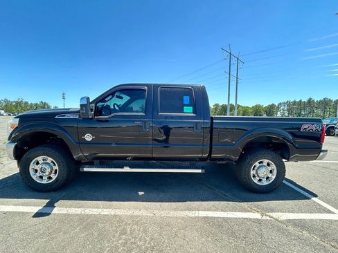 Used 2016 Ford F250 XLT w/ XLT Premium Package AWD/4WD image 5
