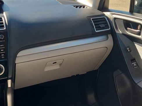 Used 2017 Subaru Forester 2.5i Premium w/ All-Weather Package image 23