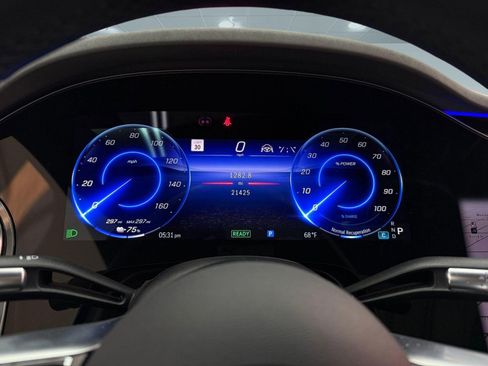 Used 2023 Mercedes-Benz EQS 580 4MATIC Sedan image 17