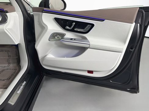 Certified 2023 Mercedes-Benz EQE 500 4MATIC Sedan image 24