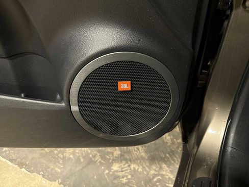 Used 2009 Toyota RAV4 Limited image 32