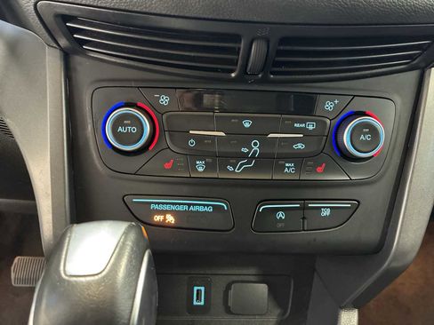 Used 2018 Ford Escape SEL image 16