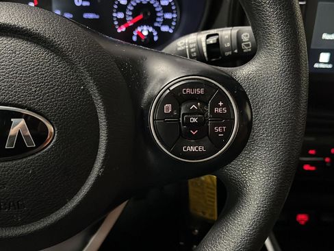 Used 2021 Kia Soul S image 16