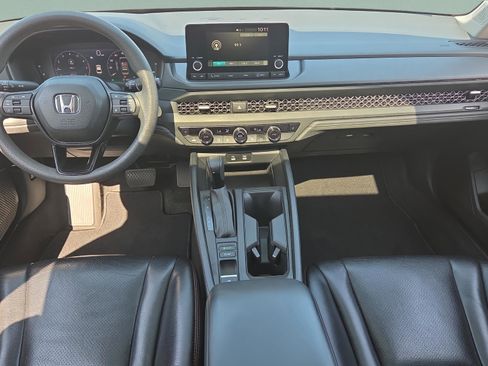 Used 2023 Honda Accord EX image 13