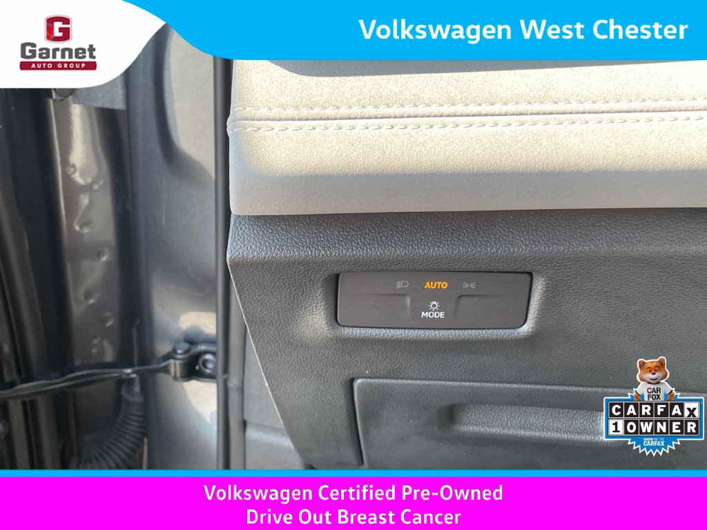 Certified 2025 Volkswagen Tiguan SE R-Line AWD/4WD image 19