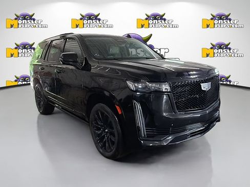 Used 2023 Cadillac Escalade Sport Platinum w/ LPO, ONYX Package AWD/4WD image 3