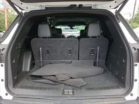 Certified 2023 Chevrolet Traverse LT AWD/4WD image 27