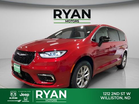 New 2026 Chrysler Pacifica Select AWD/4WD image 5