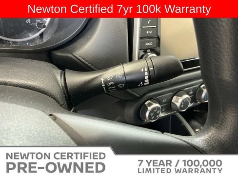 Used 2025 Nissan Versa S w/ Trunk Package FWD image 28